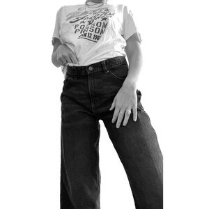 Wrangler High Rise Loose Baggy Fit Jeans, Black Denim‎ Wash - Size 28